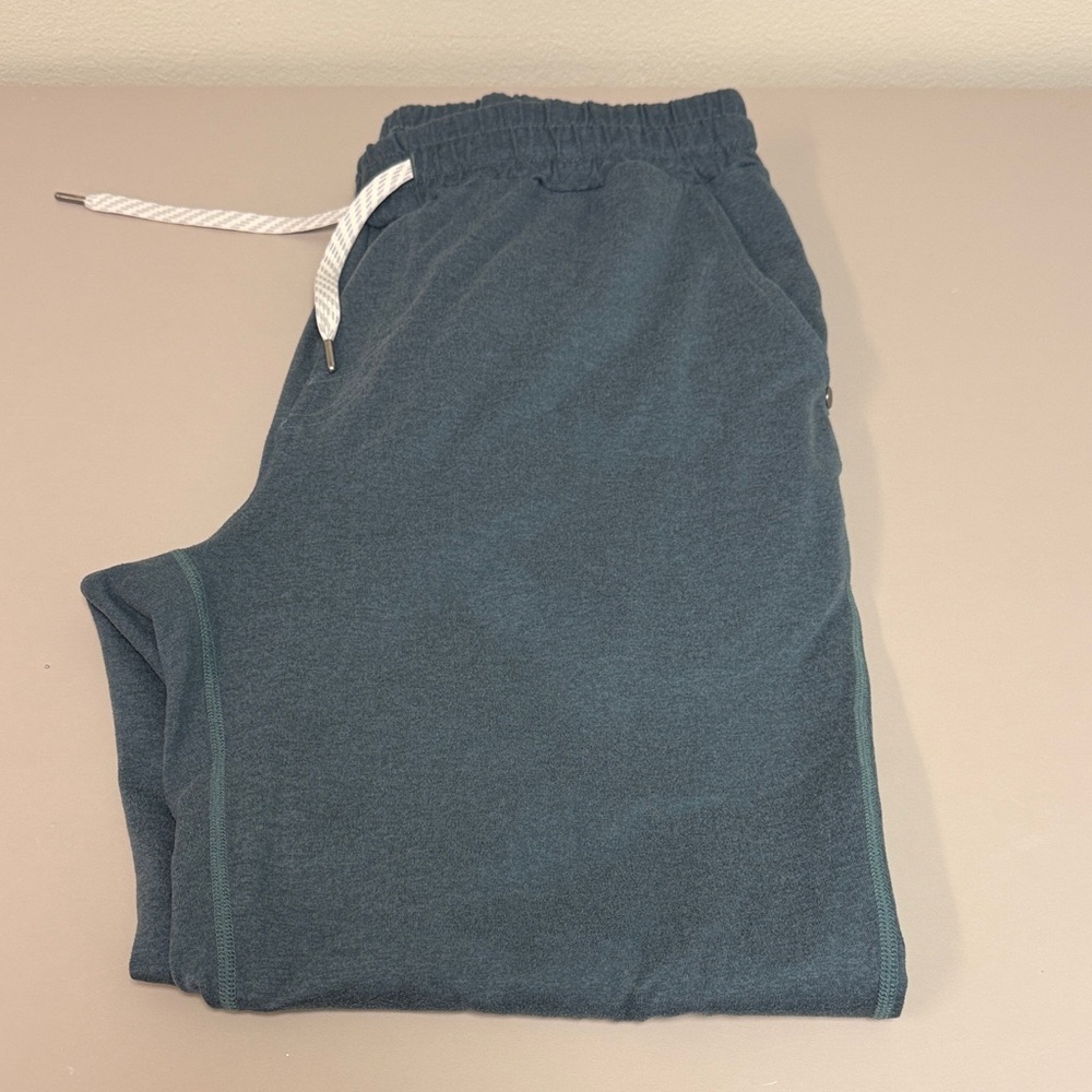 Vuori ponto lounger pants green